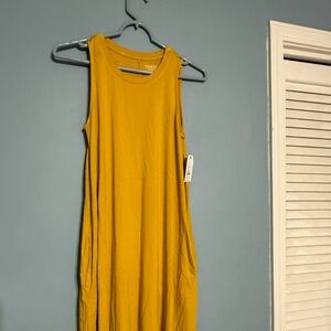 SELLING TIME & TRU TENT DRESS SIZE S SLEEVELESS NWT COLOR MUSTARD WITH POCKETS